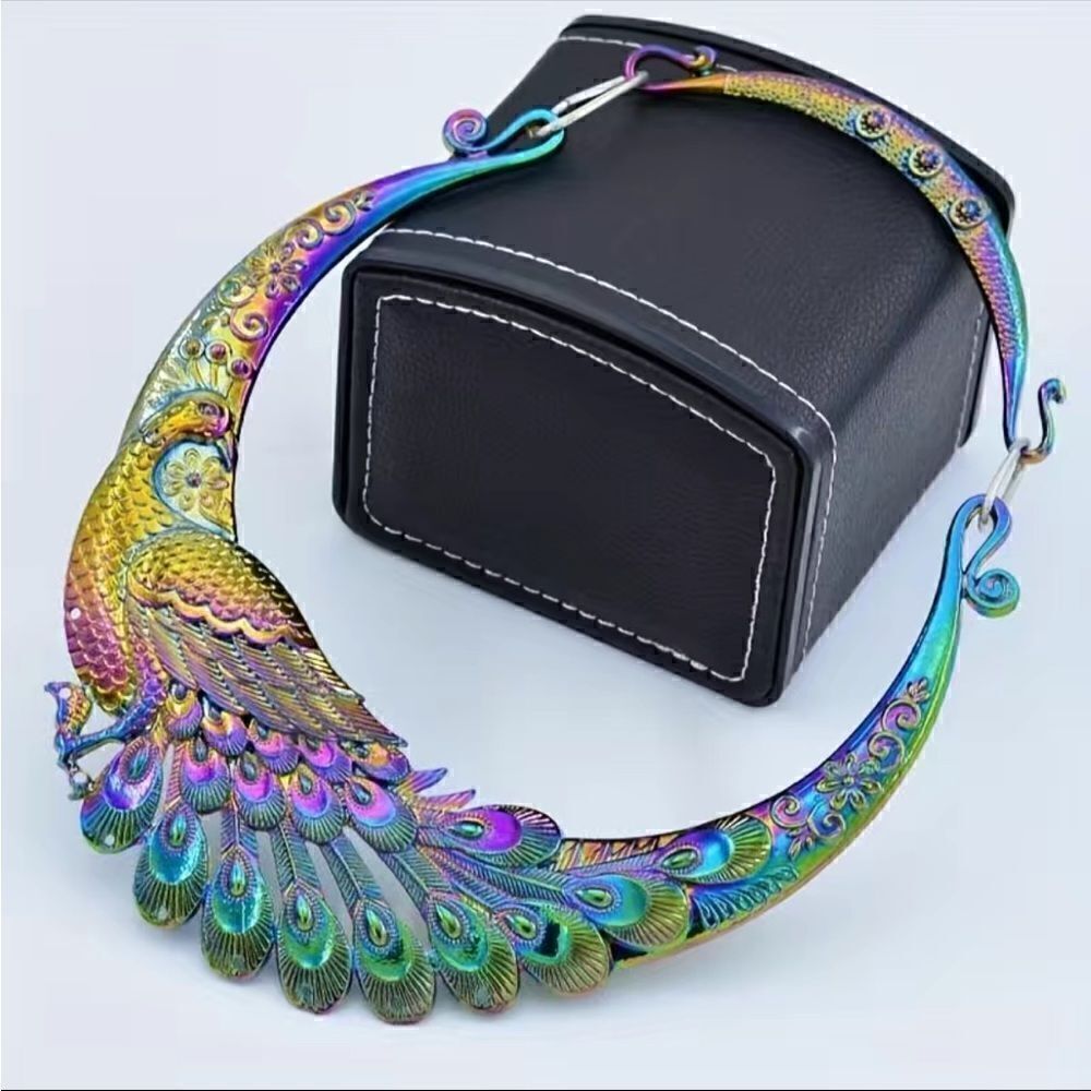 Two for price of one peacock-comb set& beautiful collar necklace - Picture 8 of 11